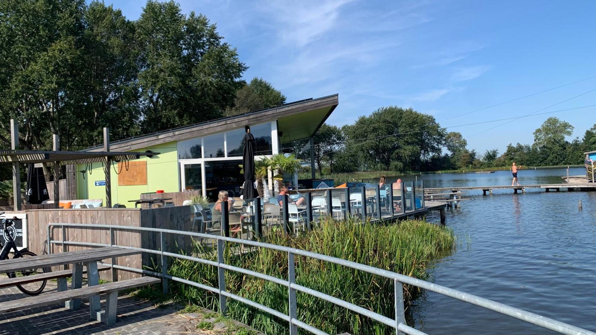 'T Paviljoenhus Bij Sneekermeer Offingawier Zewnętrze zdjęcie